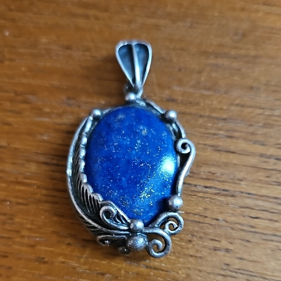 Elegant 925 Blue Stone with gold flicks Pendant - Picture 1 of 2